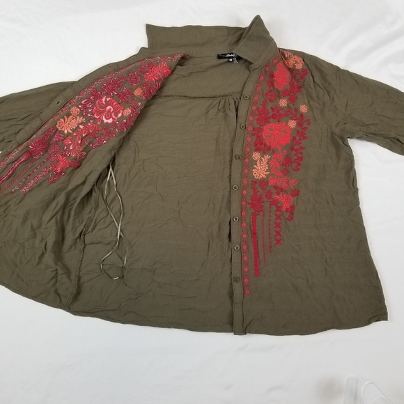 Andrea by Unit Embroidered Shirt Olive Green Shirt Soft Lightweight Size M - Picture 3 of 10